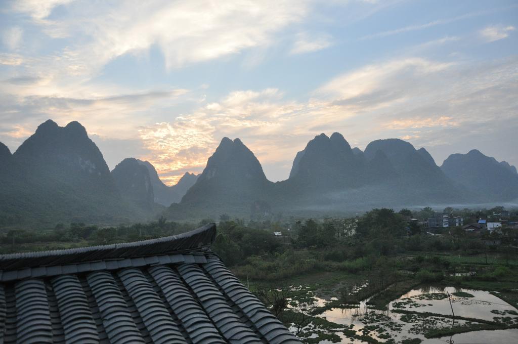 Yangshuo Mountain Nest Boutique Hotel Room photo